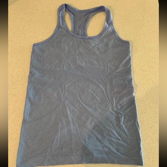 Lululemon Size 4 Swiftly Tech Racer Tank - Picture 1 of 2